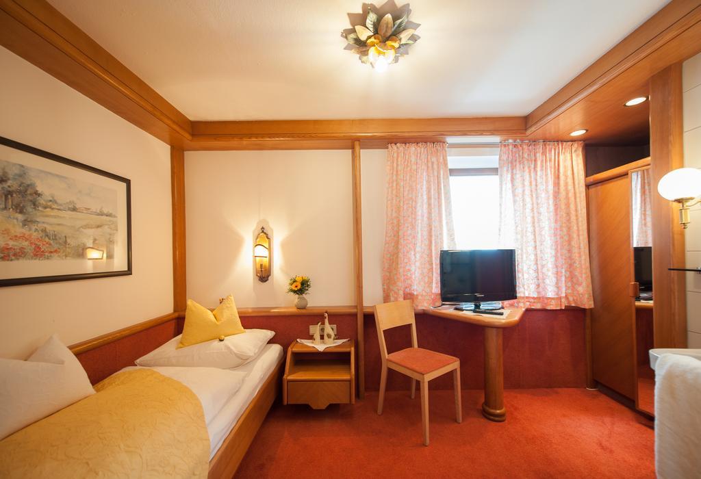 Ferienwohnung Lärchenhof St. Anton am Arlberg Exterior foto